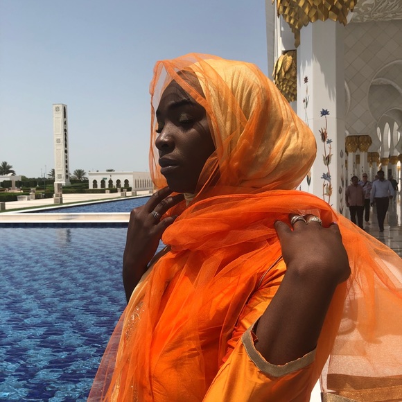 Meet Your Poshtista ✨✨ - Picture 4 of 4